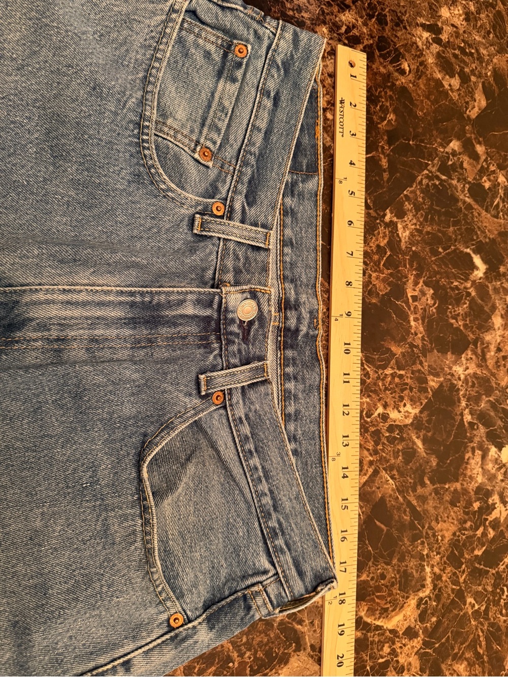 Levi’s 550 Relaxed Fit Men’s Jeans W34 L30 Light Wash Blue Denim - Picture 4 of 8